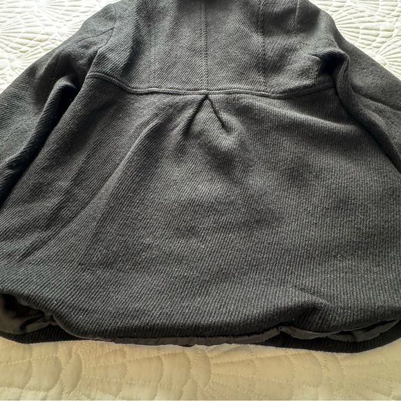 Jacob Jacket - Women’s Size S - Picture 11 of 15